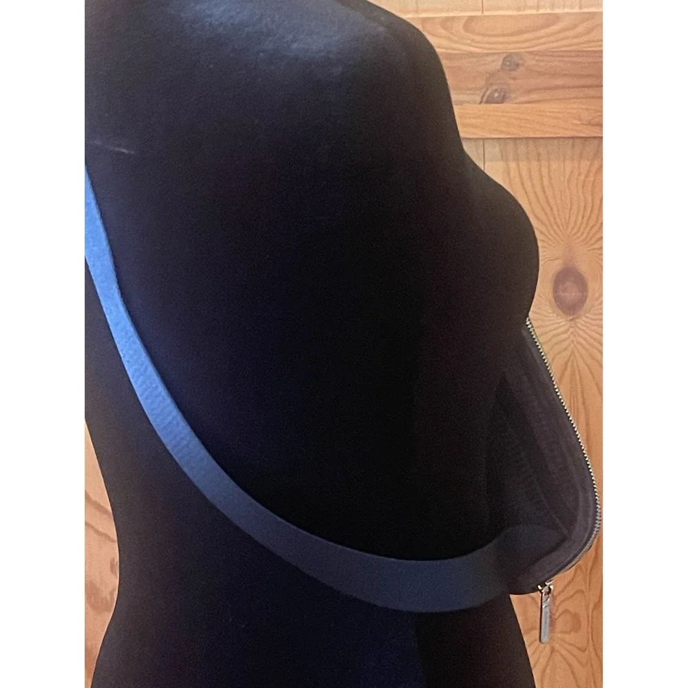 Lululemon Everywhere Belt Bag 1L Navy Blue Corduroy Waist Fanny Pack Crossbody